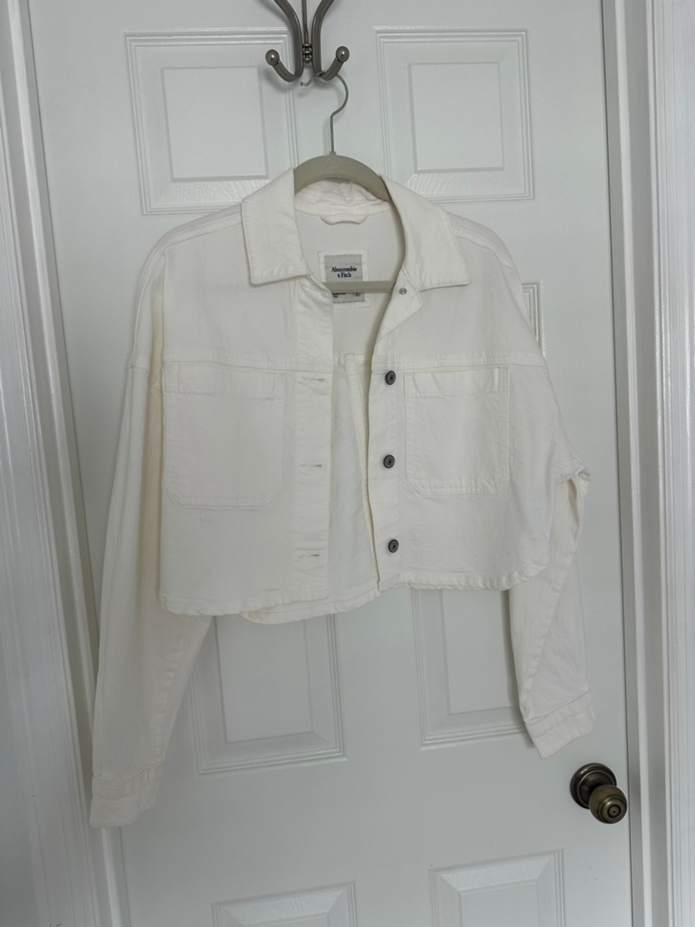 Abercrombie & Fitch Cropped White Denim Jacket